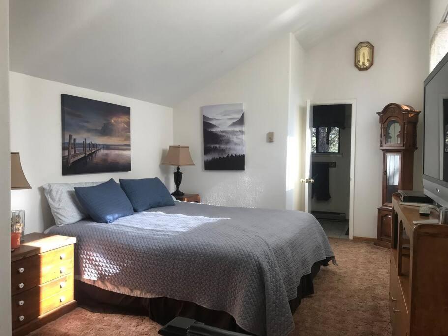 Chalet Cheerful 2-bedroom Near Eagle Susanville